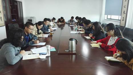 说明: C:\Users\lenovo\Desktop\2017年下半年员工支部书记培训会1_副本.jpg